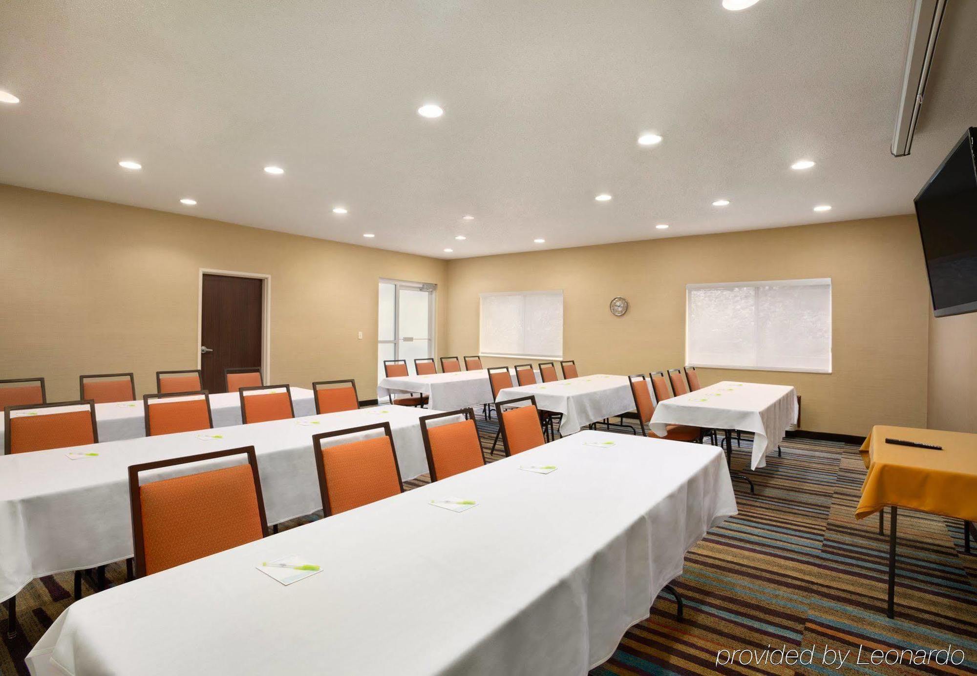 Fairfield Inn & Suites By Marriott Quincy Exterior photo